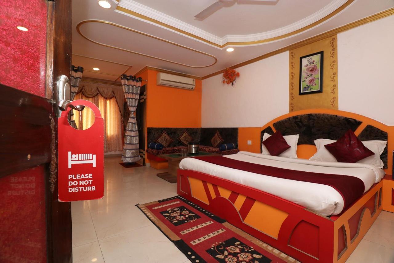Hotel Prateek Pachmarhi Пачмарай Экстерьер фото